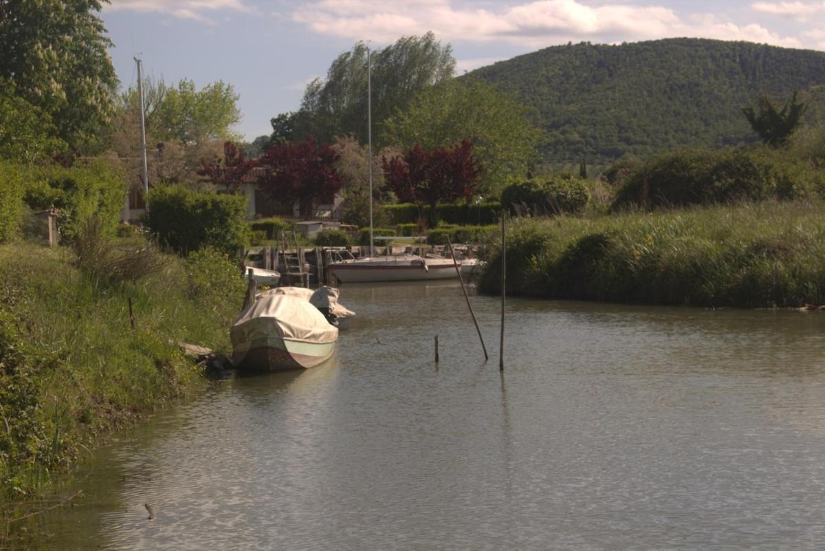 Chalet Sul Trasimeno Сант'Арканджело Экстерьер фото